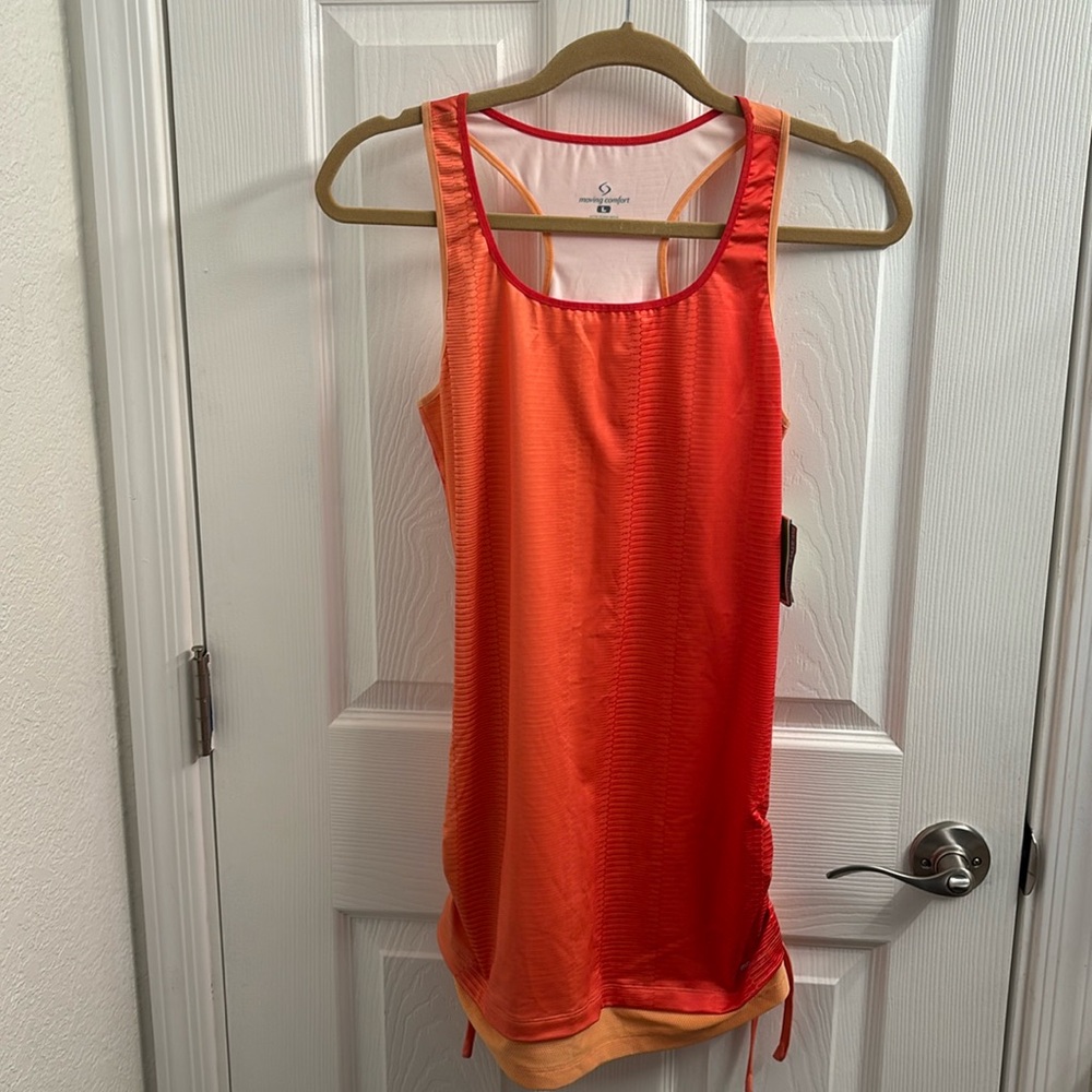 NWT Yoga Workout Women's MOVING COMFORT Tank Orange Longer-  Size L